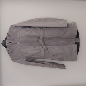 The North Face light grey size small P parka